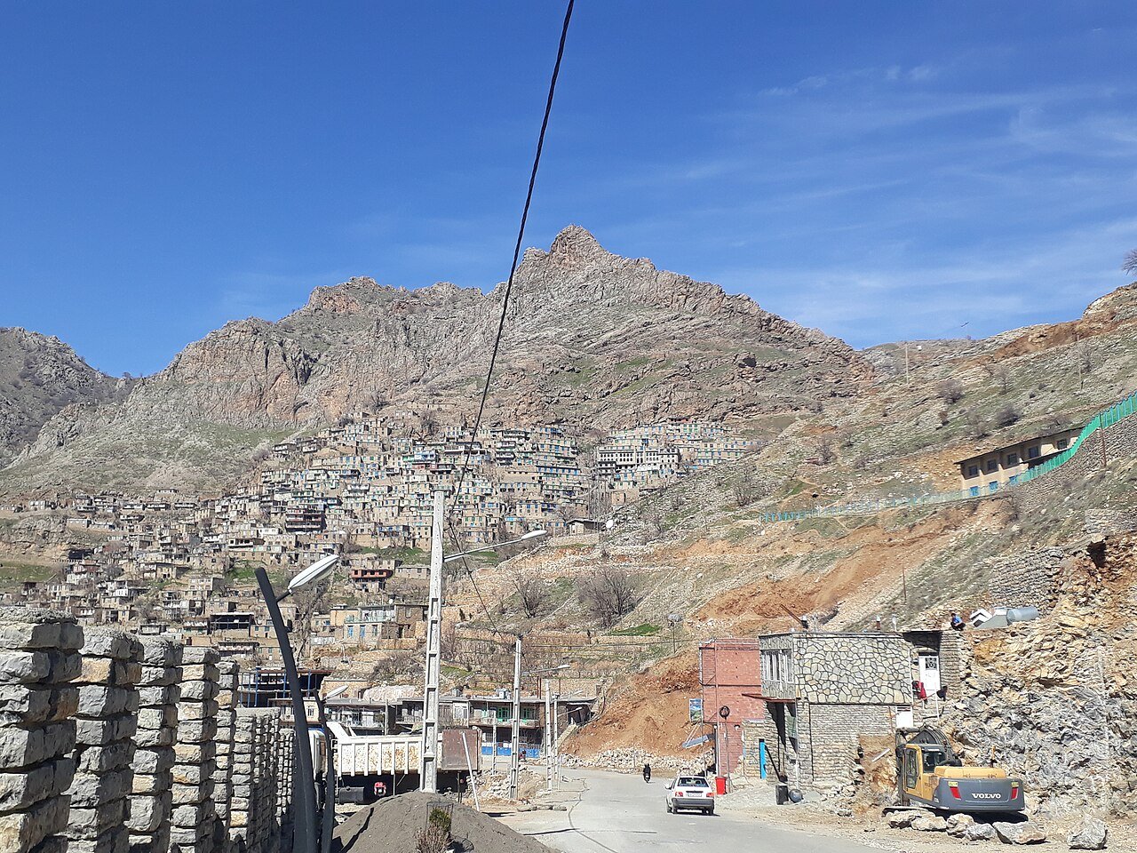 زنجیرە چیای سورێن (هەورامان/سەیدسادق)